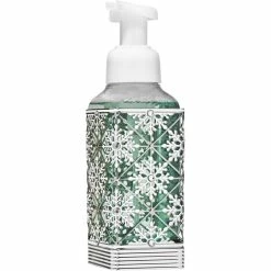 Hot Sale 💯 Bath & Body Works Snowflake Sleeve Soap Sleeve 🔥